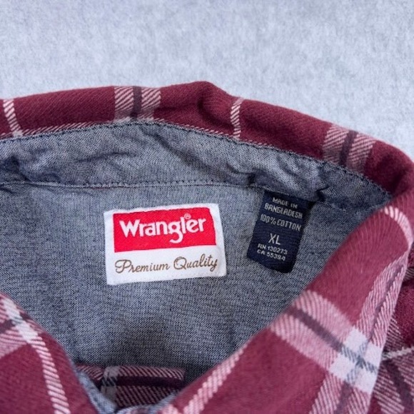 Wrangler Flannel Shirt Mens XL Burgundy Plaid Long Sleeve Button Up Shirt Cotton - Picture 3 of 6